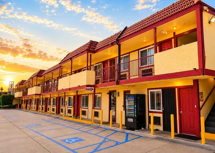 Century Motel Buena Park Disneyland