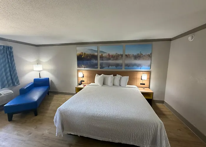 Days Inn By Wyndham Forrest City I 40