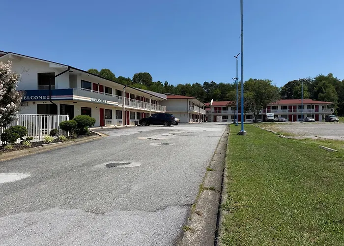 Travel Inn Greensboro