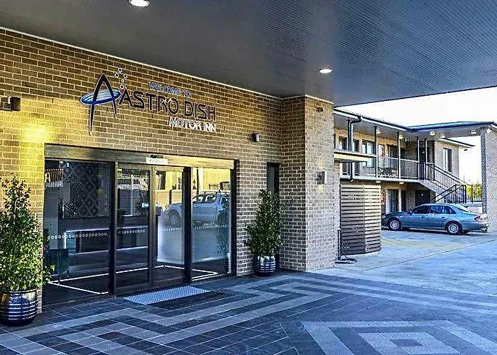 Astro Dish Motor Inn Parkes