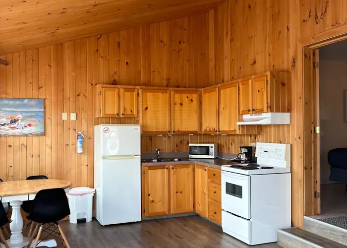 Parlee Beach Motel Shediac