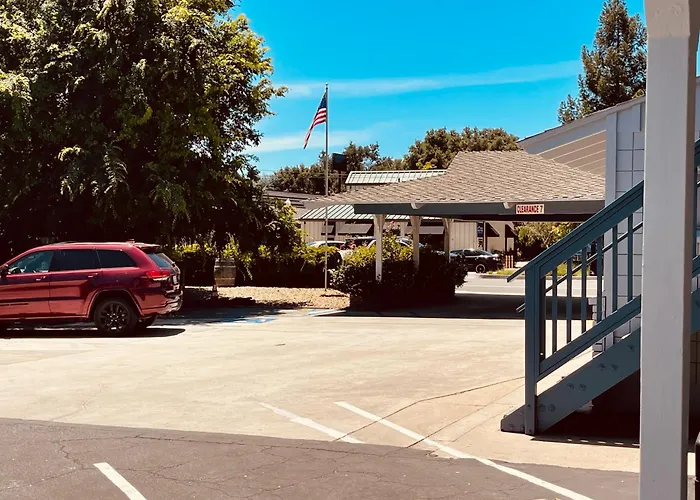 Vino Inn & Suites Atascadero