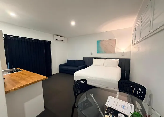 The Esplanade Motel Warners Bay