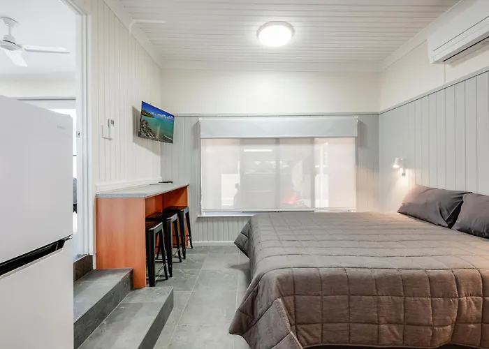 Bundaberg Coral Villa Motor Inn