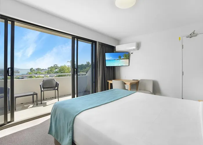 Gladstone Reef Hotel Motel