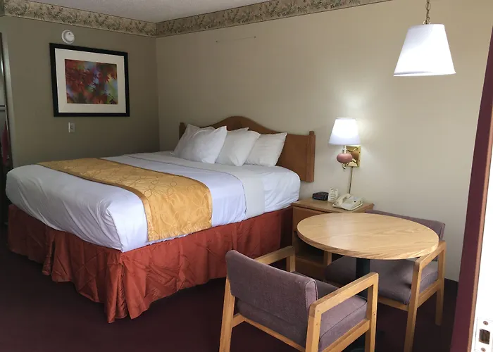 Spinning Wheel Inn Branson