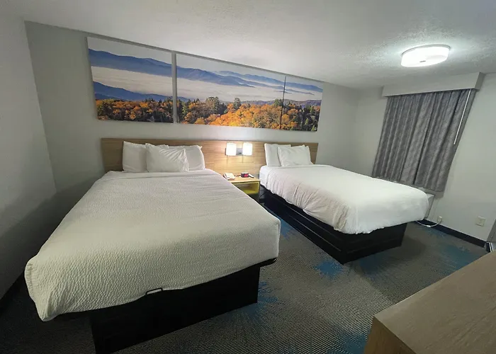 Days Inn By Wyndham Savannah