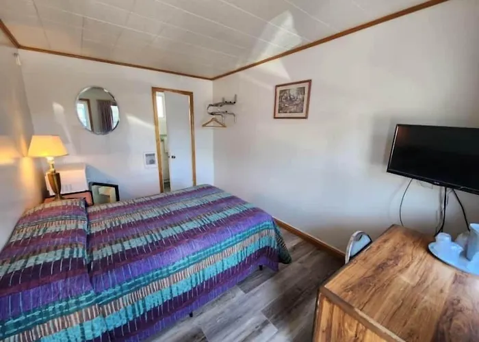 Riviera Motel Erie