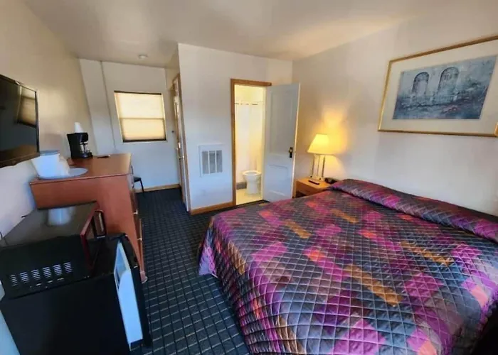Riviera Motel Erie