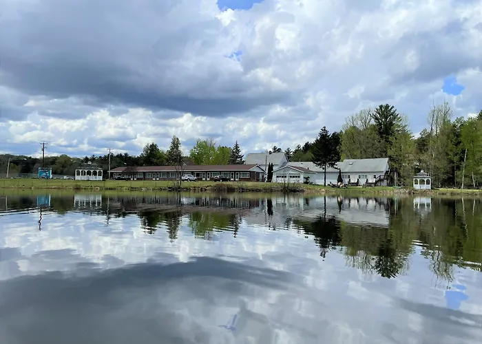 Sara Placid Inn & Suites Saranac Lake