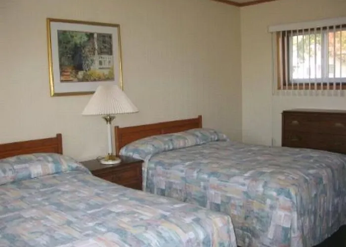 Wasaga Beach Inn And Cottages
