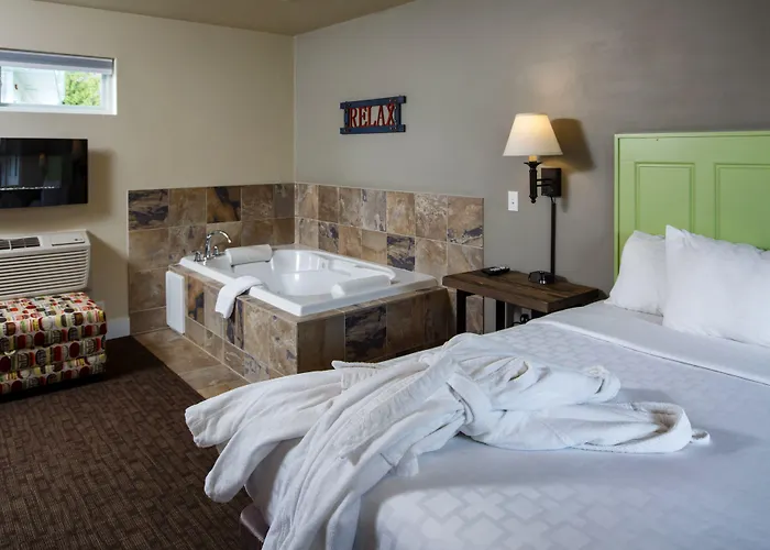Julie'S Park Cafe & Motel Fish Creek