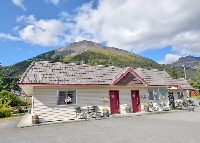 Trailhead Lodging Seward