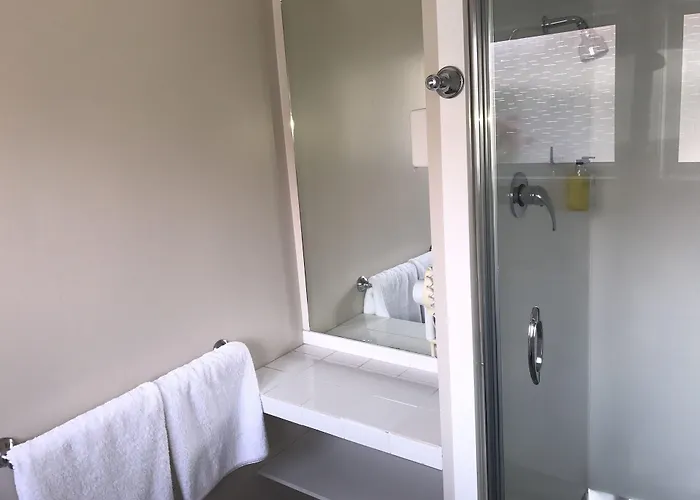 Barclay Motel Hamilton