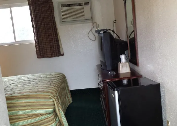 Hallmark Motel Cinnaminson