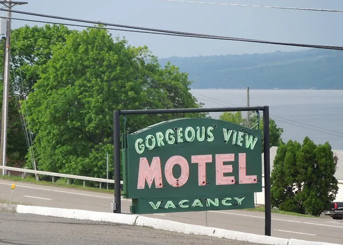 Gorgeous View Motel Watkins Glen