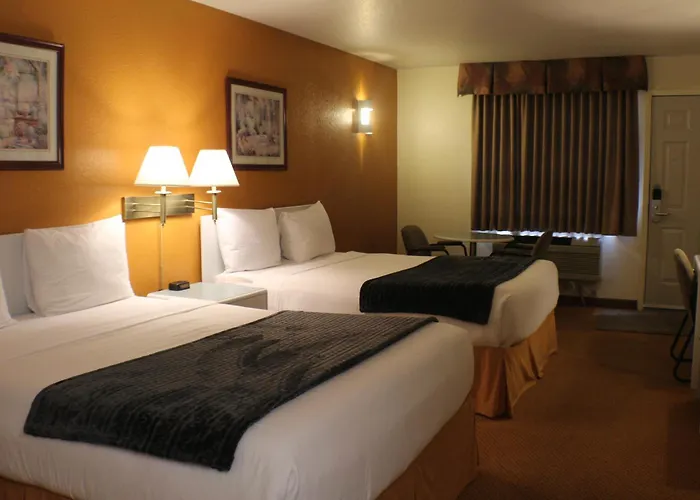 R&R Inn & Suites Camrose