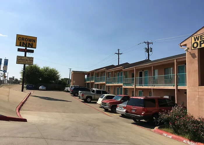 Crown Inn Grand Prairie