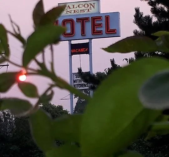 Falcon Nest Motel Duncan