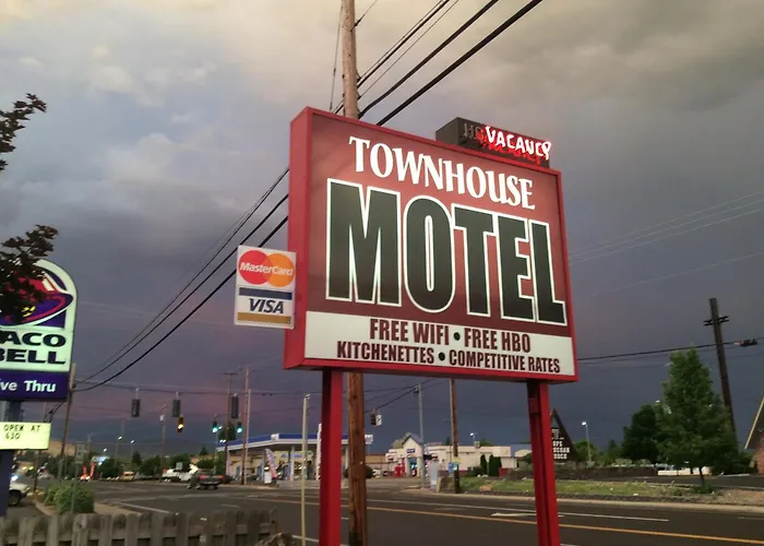 Townhouse Inn & Suites Klamath Falls