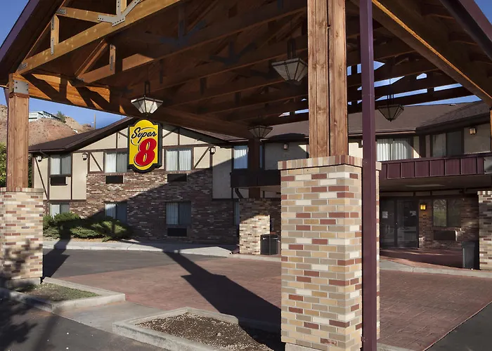 Super 8 By Wyndham Moab Motel