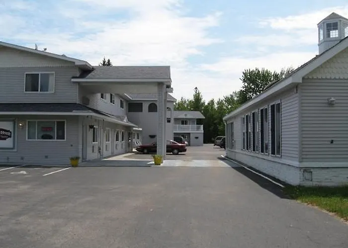 Mackinaw Budget Inn Mackinaw City