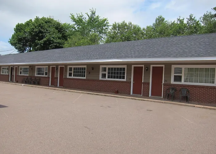 Stonehouse Motel And Restaurant Truro