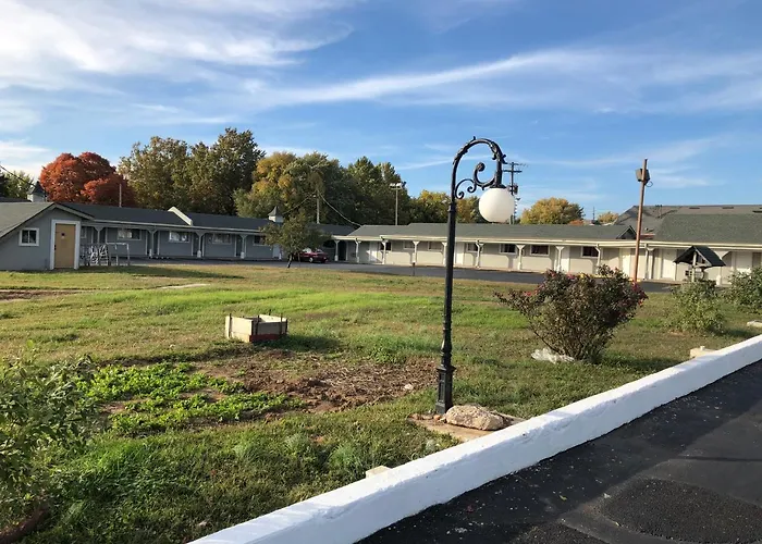 Dogwood Park Inn Springfield