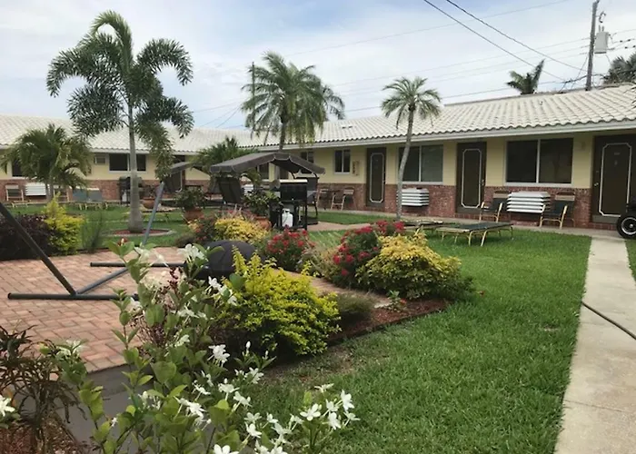 Shell Motel Hollywood