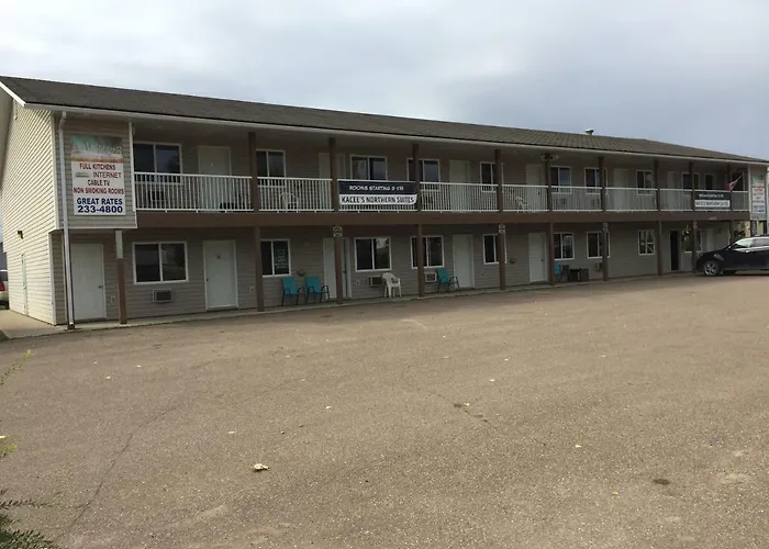 Kacee'S Northern Suites Fort Nelson