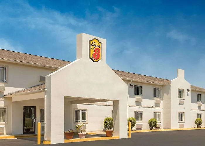 Super 8 By Wyndham Vicksburg Hotel